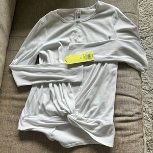 All in Motion Activewear White Long Sleeved Top Size M NWT